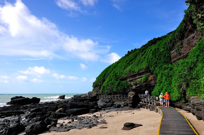 涠洲岛火山口公园.jpg