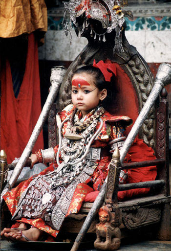 尼泊尔活女神的生活竟是如此！