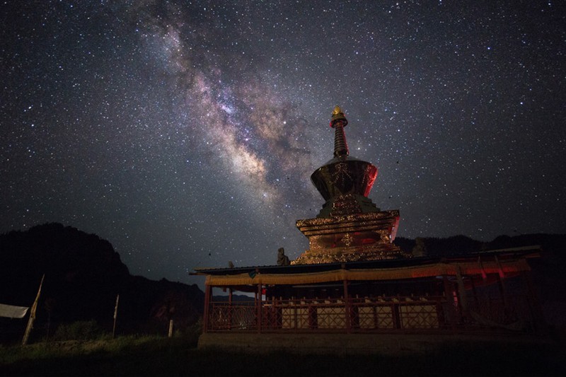 爆发,这场来自宇宙的特效值得给101分!,四川旅