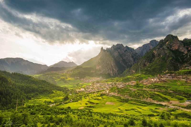 爆发,这场来自宇宙的特效值得给101分!,四川旅