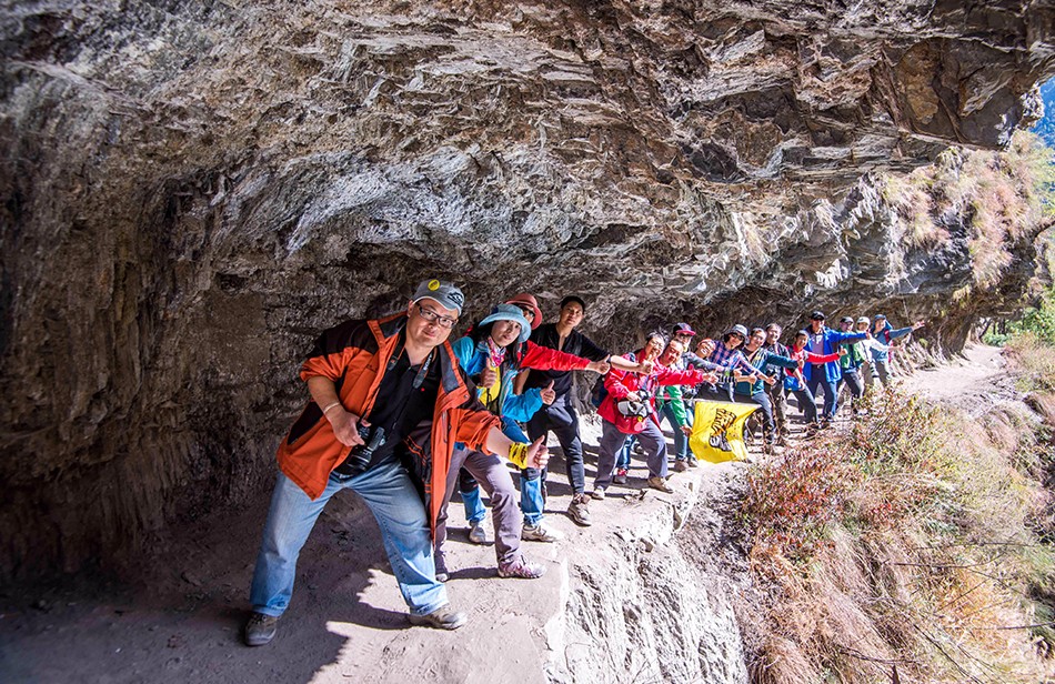 > 怒江大峡谷旅游景点推荐,怒江大峡谷最佳旅游时间