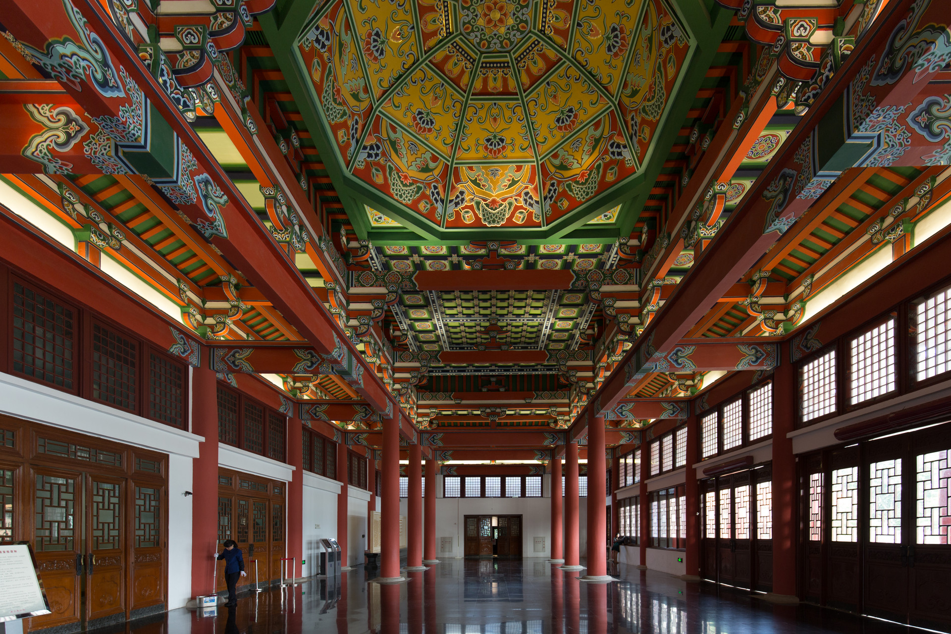 > 中国三大博物院之一,南京博物院最全攻略,探秘南博"镇院之宝"