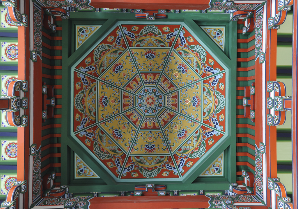 历史馆大顶.jpg