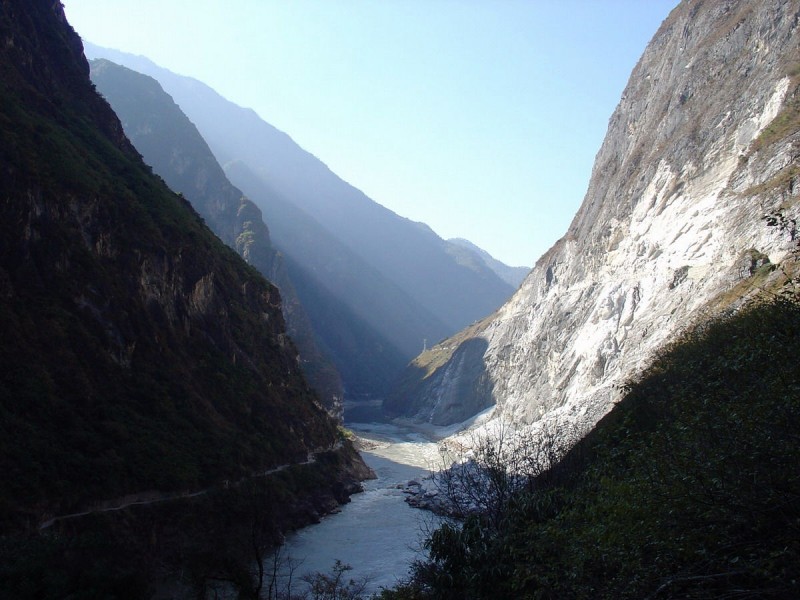 虎跳峡——世界落差最大峡谷
