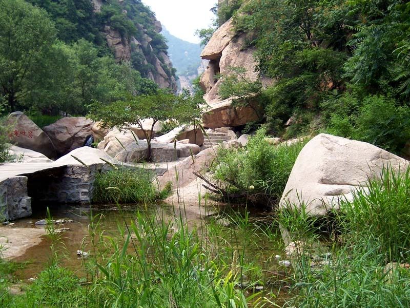 碓臼峪大家印象:碓臼峪自然风景区在北京昌平区明十三陵西北约4公里处